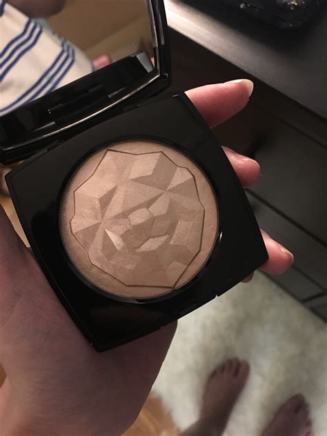 Chanel Le Signe du Lion Illuminating Powder 